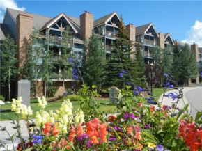 1 Bedroom Ski In Condo Only One Block From Historic Downtown, Shopping, Restaurants And Entertainment, Breckenridge